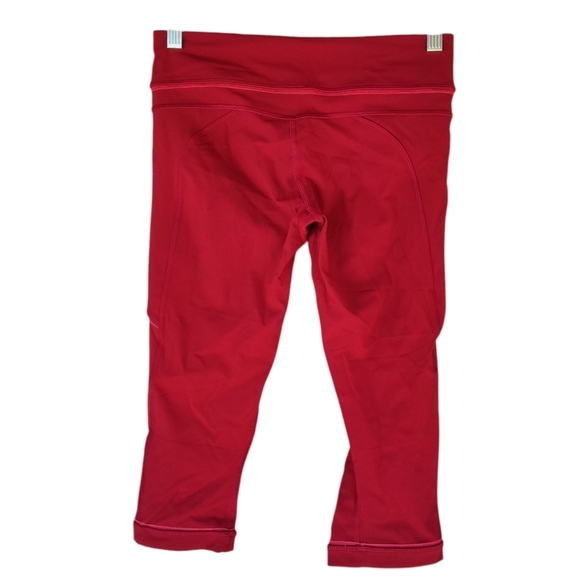 Lululemon Passion Crop II in Deepest Cranberry Luxtreme Pockets Size 4 - Picture 7 of 12